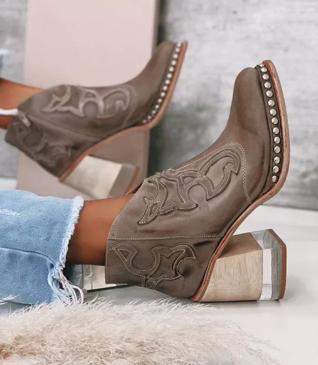 Embroidered Thick Heel Sewing Rivets Vintage Ankle Boots