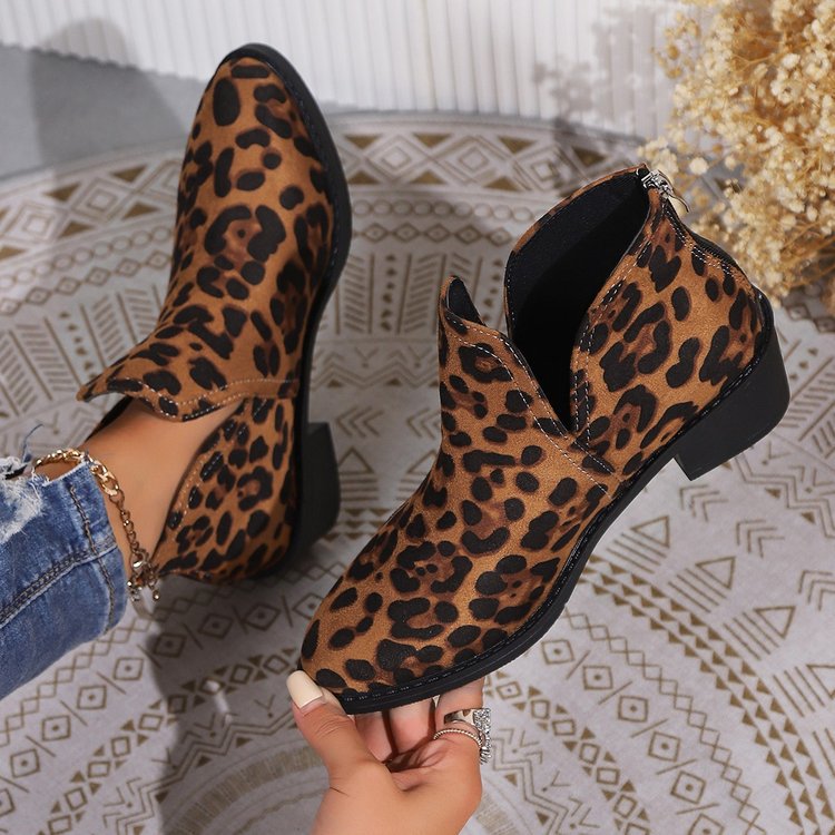 Brown suede leopard simple Chelsea shoes