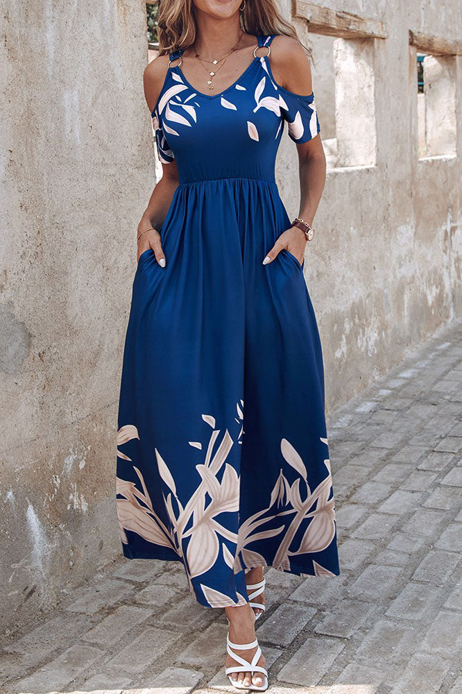 Vestido largo con hombros descubiertos y cintura ceñida con estampado floral azul