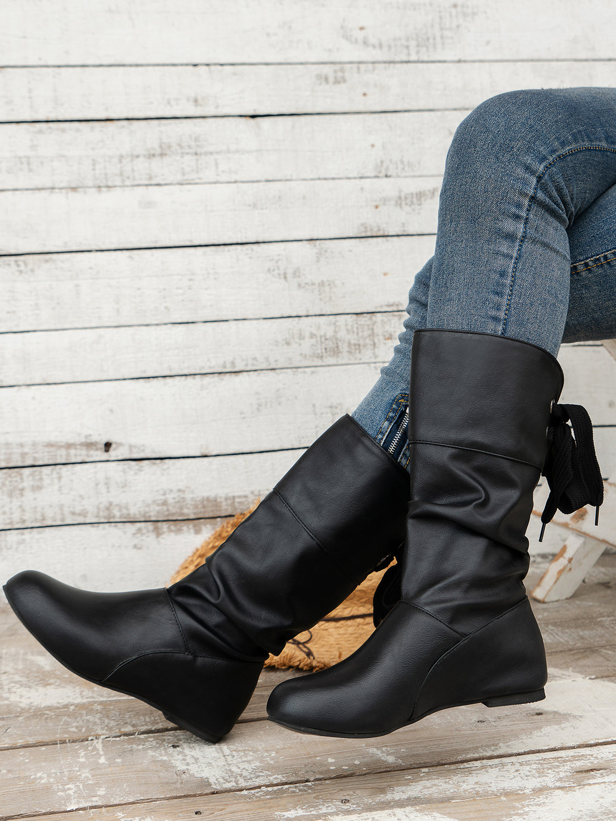 Round toe back bow mid-calf boots