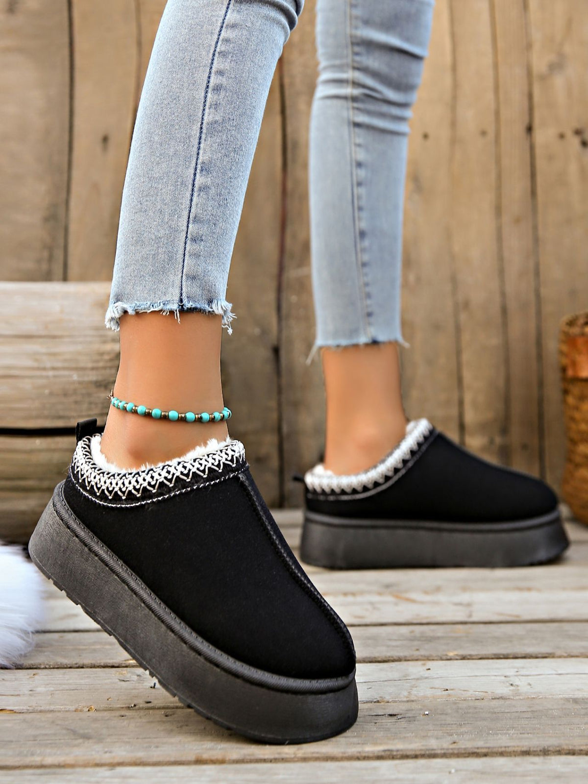 Low-top fleece lining slip-on snow boots