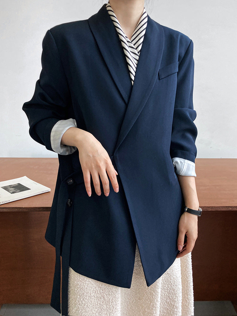 Mandarin collar loose draped side tie suit