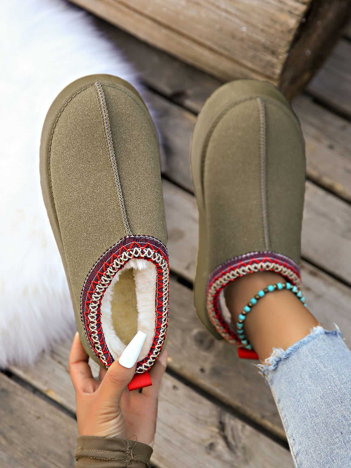 Low-top fleece lining slip-on snow boots