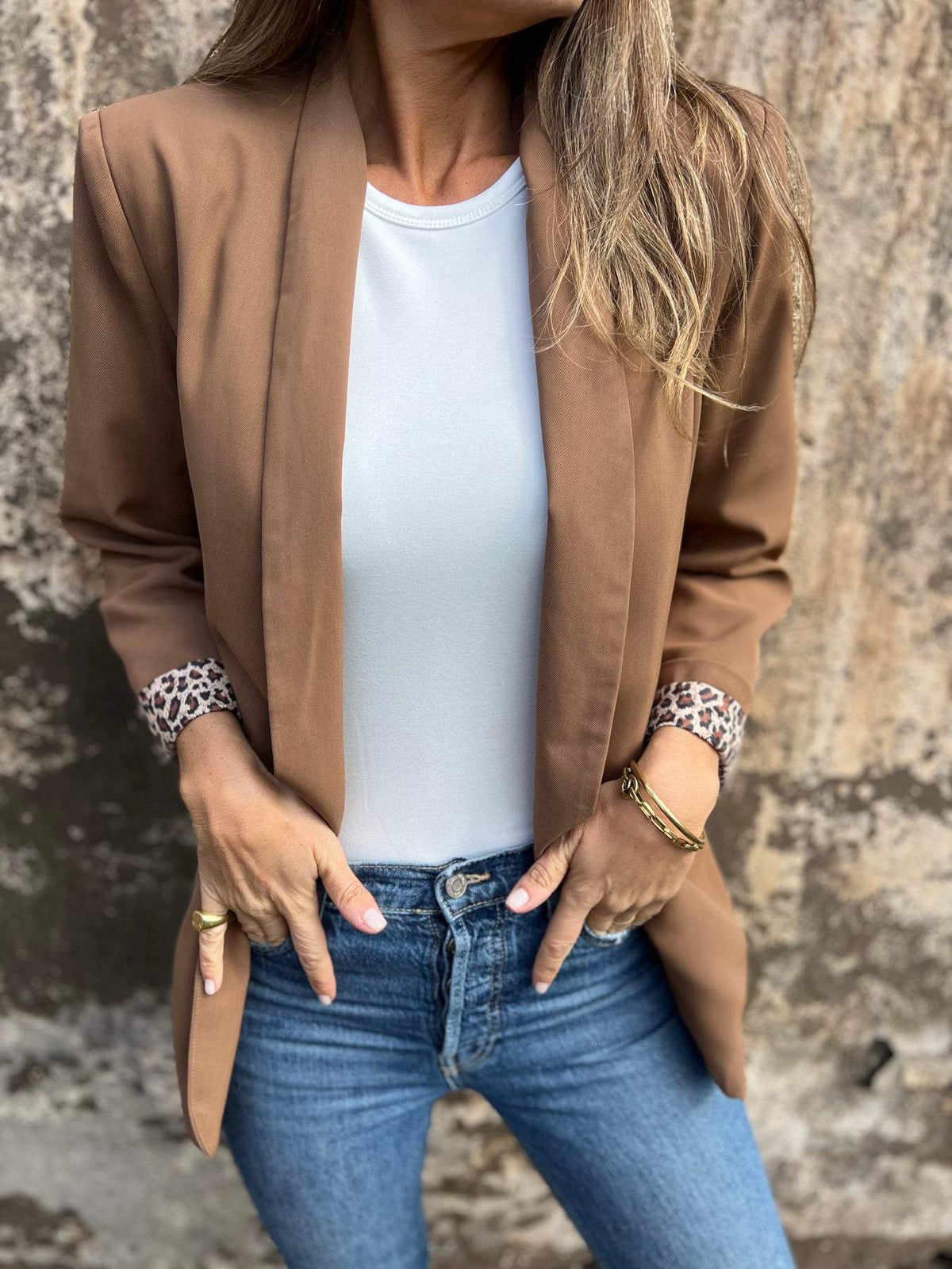 Chic leopard print lined blazer