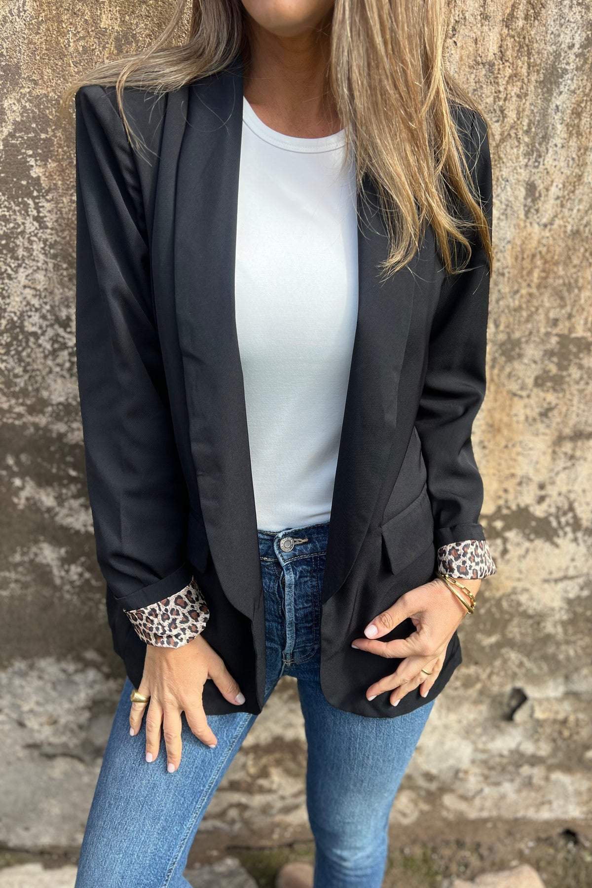 Chic leopard print lined blazer