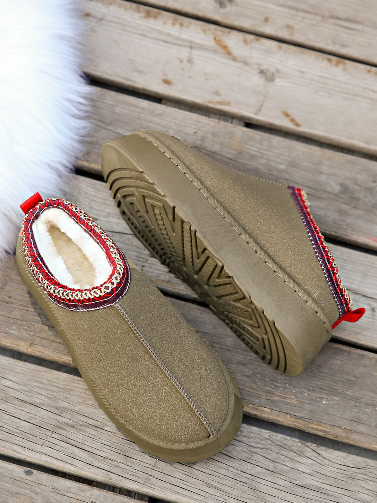 Low-top fleece lining slip-on snow boots