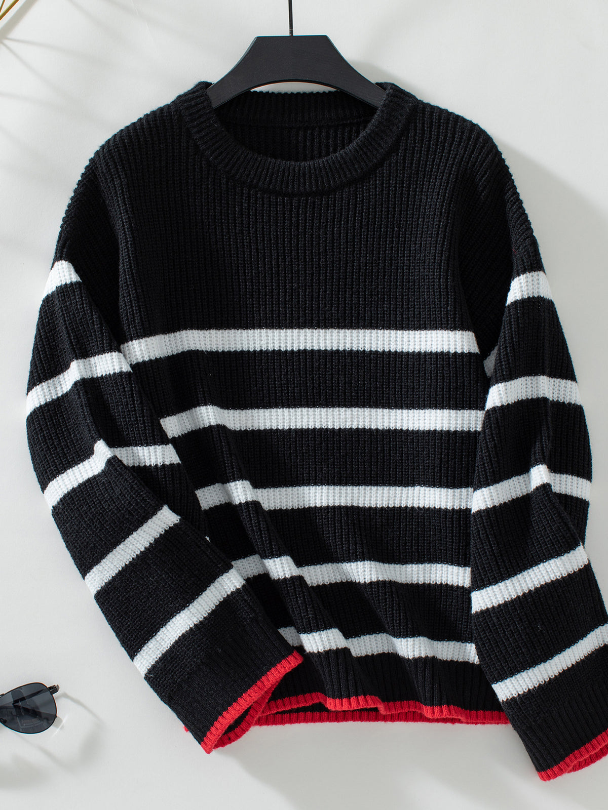 Red cuff striped loose knit sweater