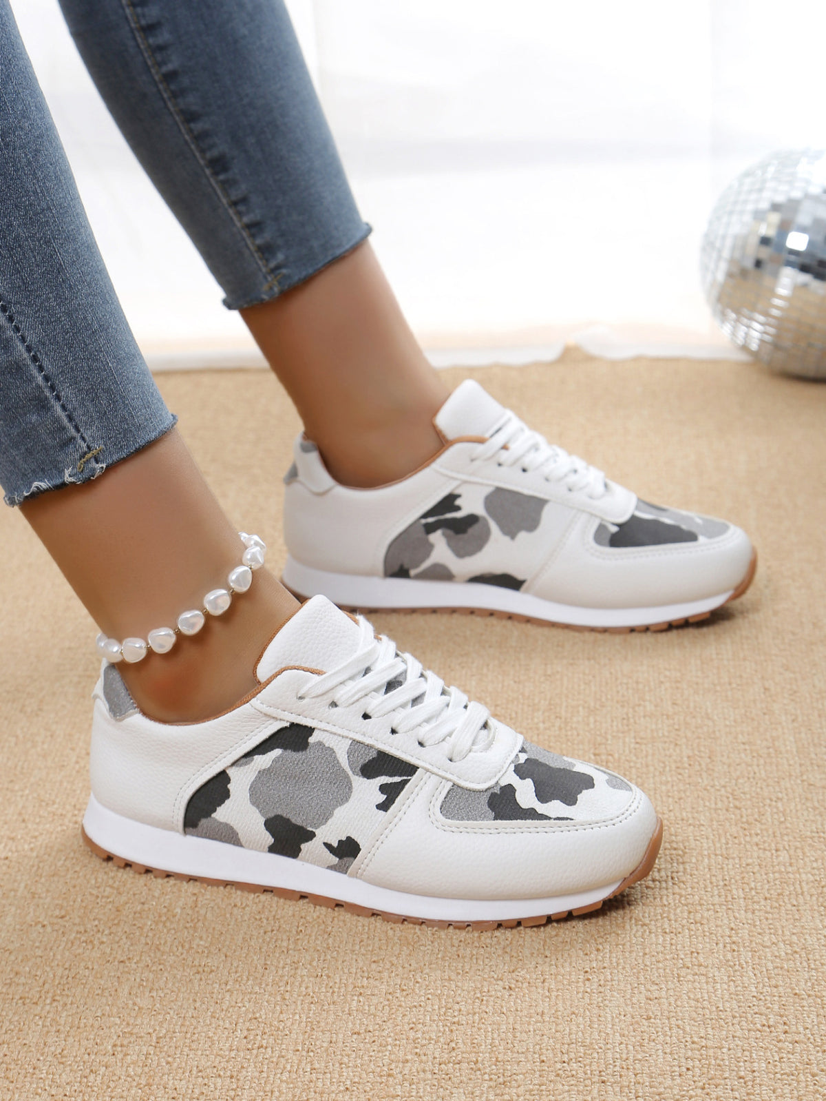 Ribbed Sole Camouflage Lace-up Casual Sneakers