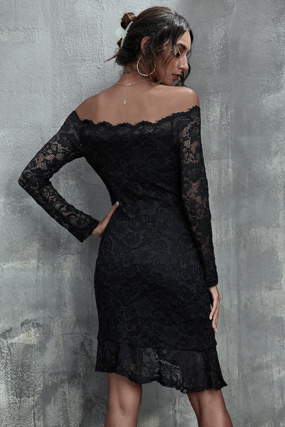 One-shoulder Ruffled Slim Lace Hip Dress