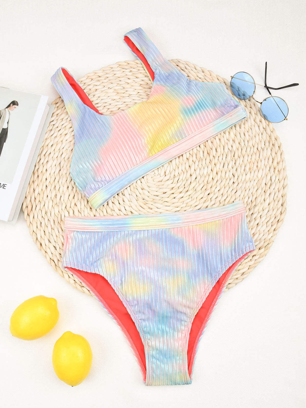 Conjunto de bikini de cintura alta con efecto tie-dye