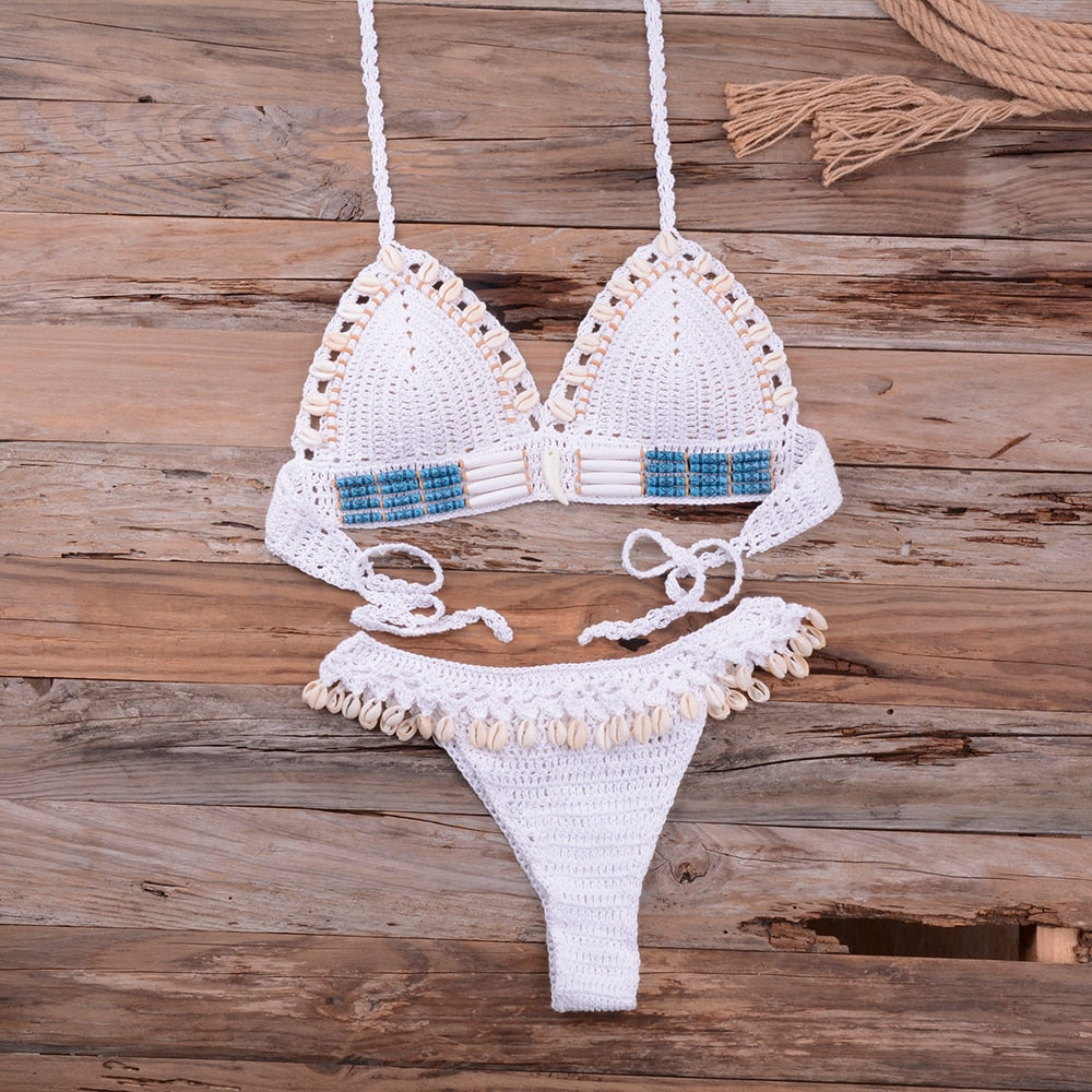 Bikini dos nu à pampilles et coquillages tricotés