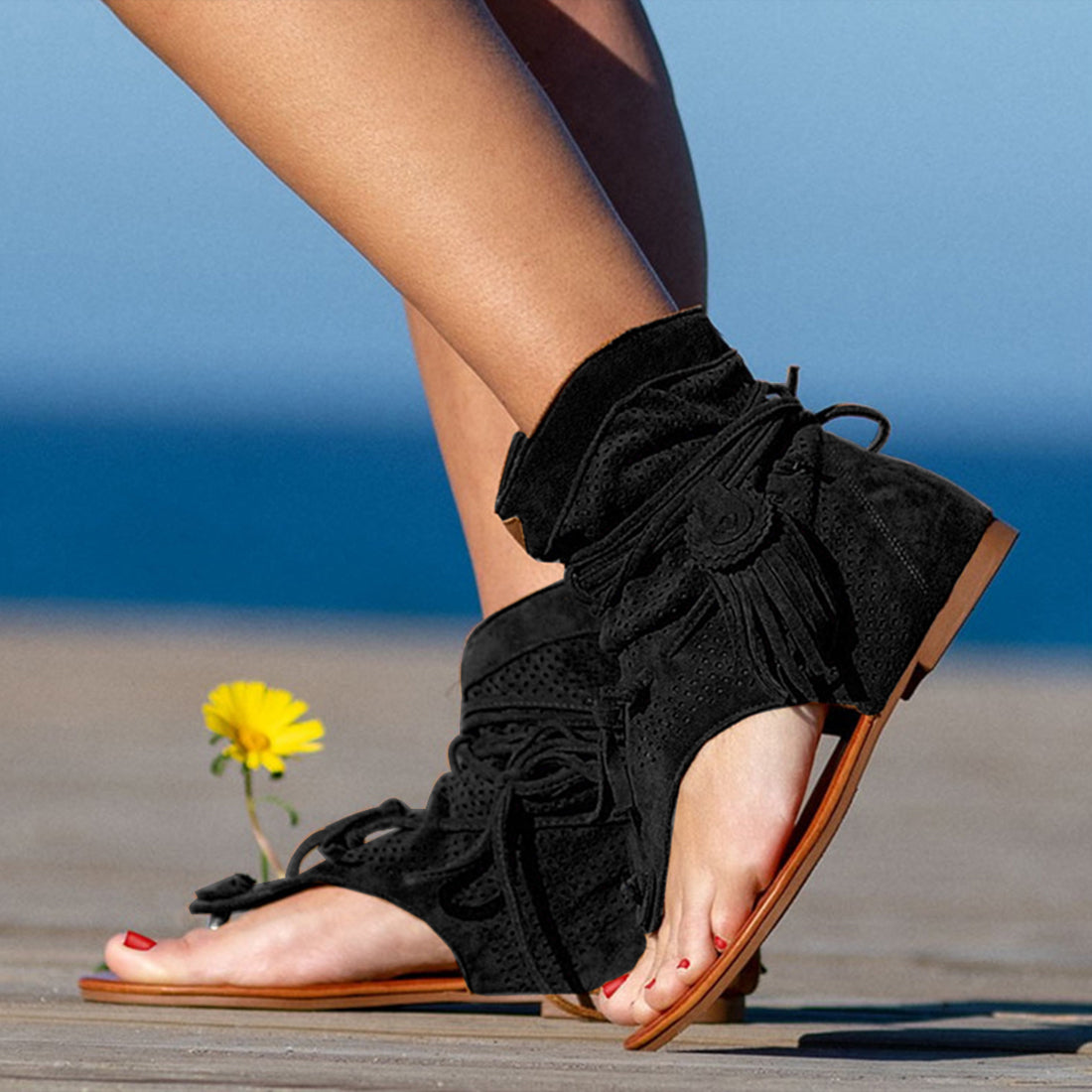 Sandalias con chanclas y flecos