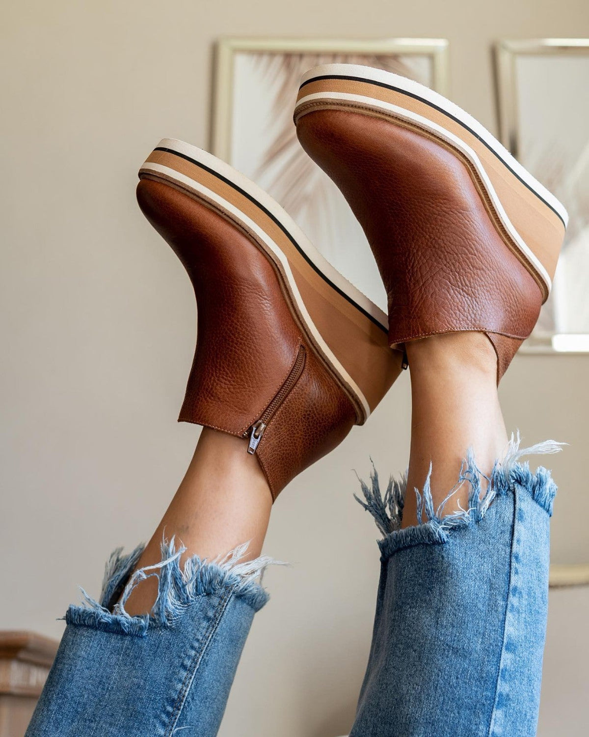 Botas de cuña con cordones y cremallera con punta redonda