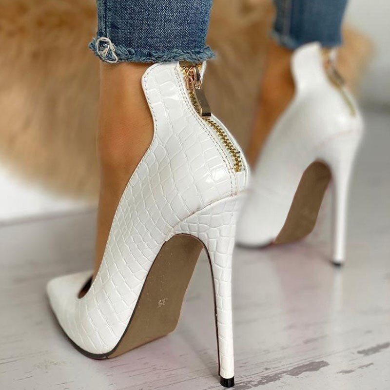 Chaussures à talons hauts solides