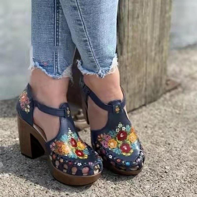 Square Heel Flower Printed Sandals