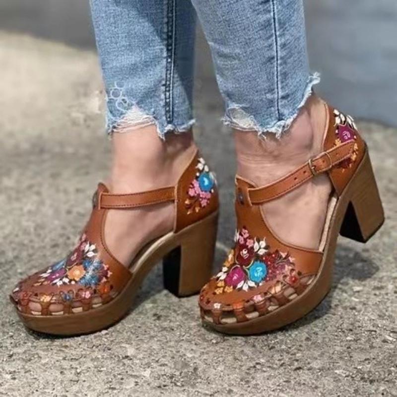 Square Heel Flower Printed Sandals