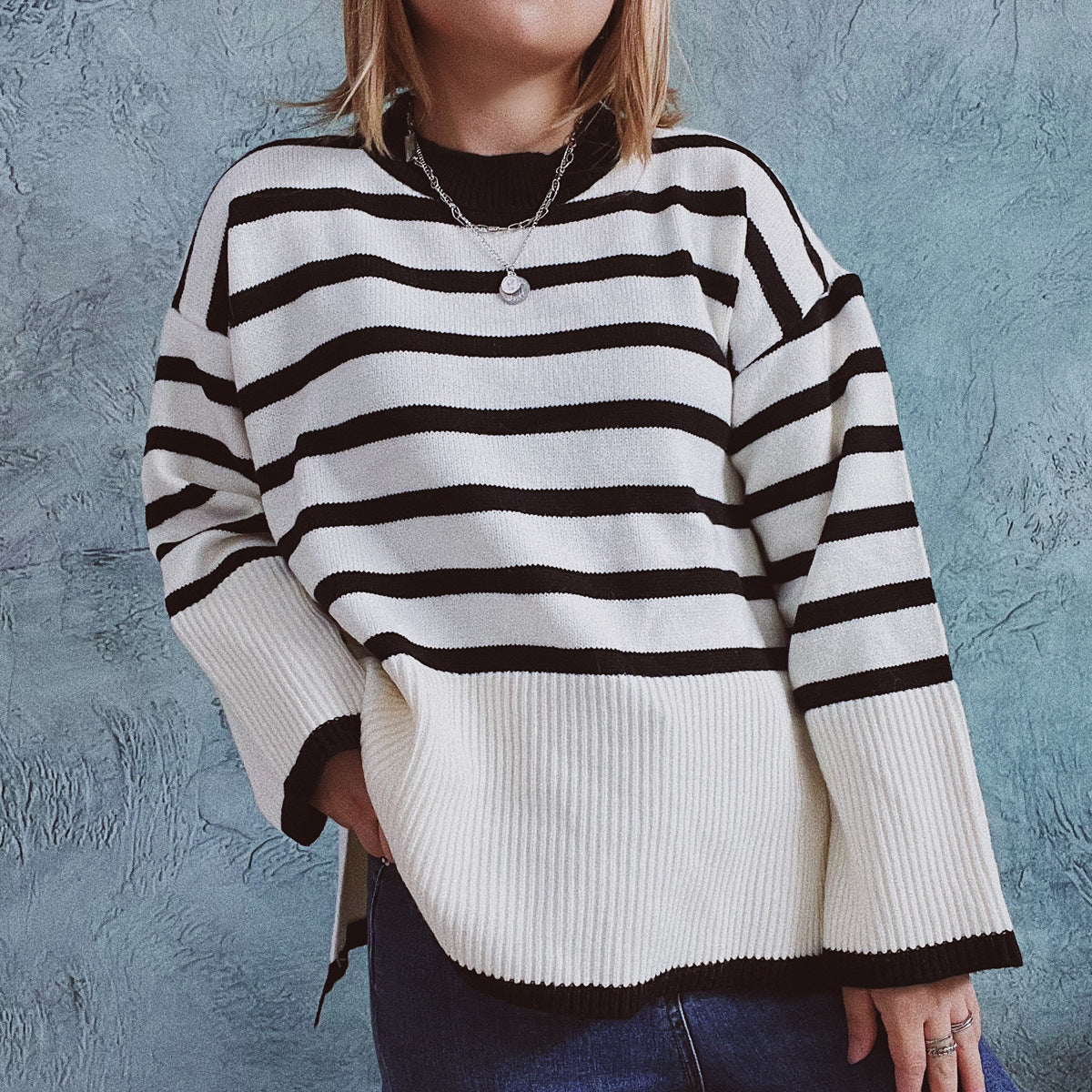 Loose Striped Contrast Slit Crewneck Sweater