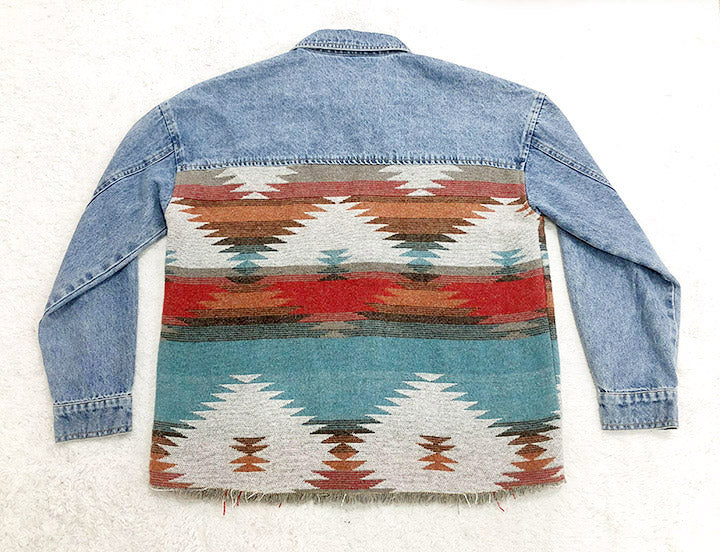 Chaqueta estilo patchwork de mezclilla con bolsillo con solapa azteca retro